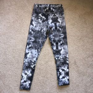 🌟NWT🌟 IVORY ELLA 7/8 Tie-Dye Leggings